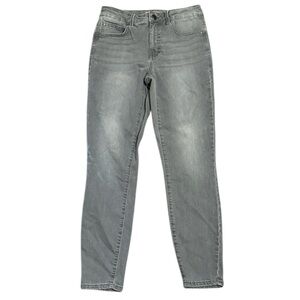 MAURICES everflex high rise grey faded wash skinny jeans